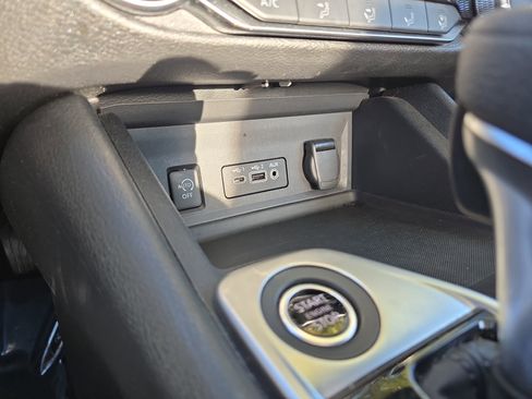 Certified 2024 Nissan Sentra SV image 28