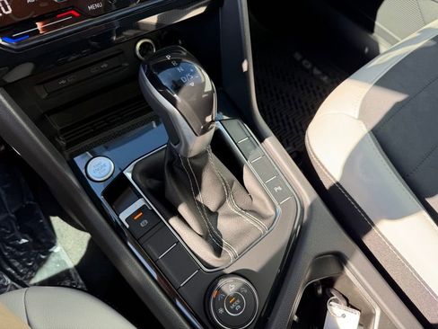 New 2026 Volkswagen Taos SE AWD/4WD image 28