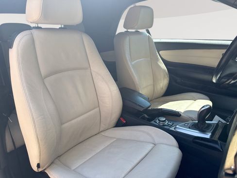 Used 2012 BMW 135i Convertible RWD image 26