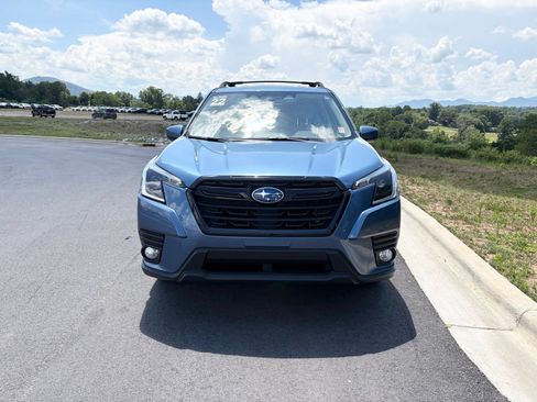 Certified 2022 Subaru Forester Premium AWD/4WD image 2