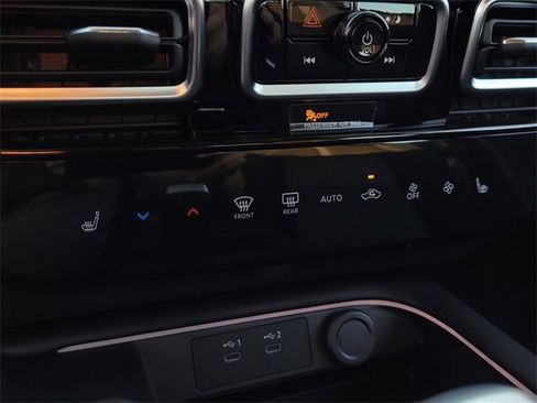 New 2026 Nissan Sentra SV w/ SV Convenience Package image 14