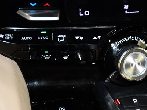 Certified 2025 Acura MDX SH-AWD w/ Technology Package image 29