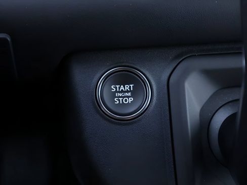 Certified 2025 Land Rover Defender 110 X-Dynamic SE AWD/4WD image 26