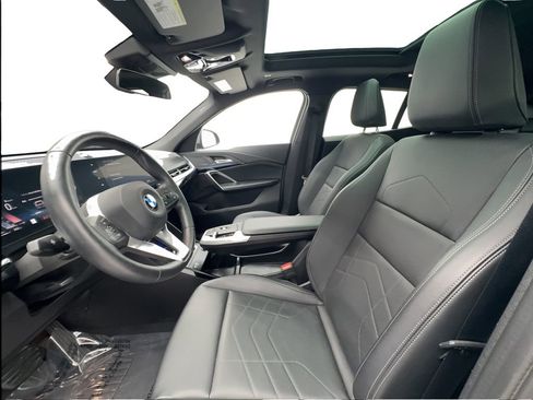 Used 2025 BMW X2 xDrive28i image 21