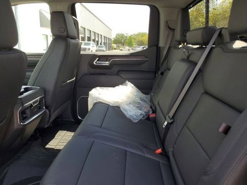 New 2026 GMC Sierra 1500 SLT AWD/4WD image 13