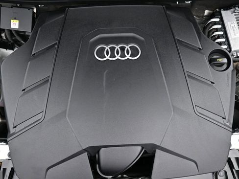Used 2023 Audi Q7 3.0T Prestige w/ Prestige Package image 28