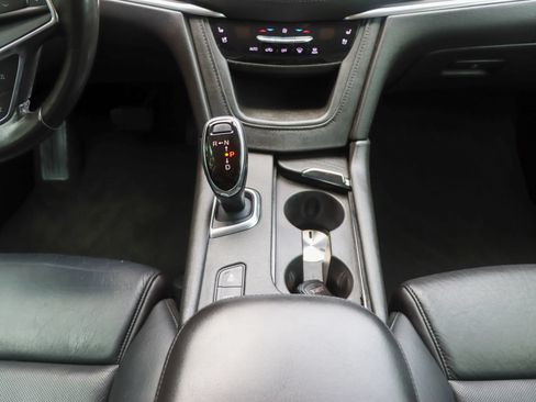 Used 2019 Cadillac XT5 Premium Luxury w/ Driver Assist Package FWD image 27