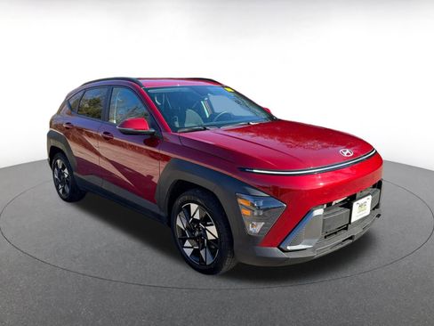 Used 2025 Hyundai Kona SEL image 1