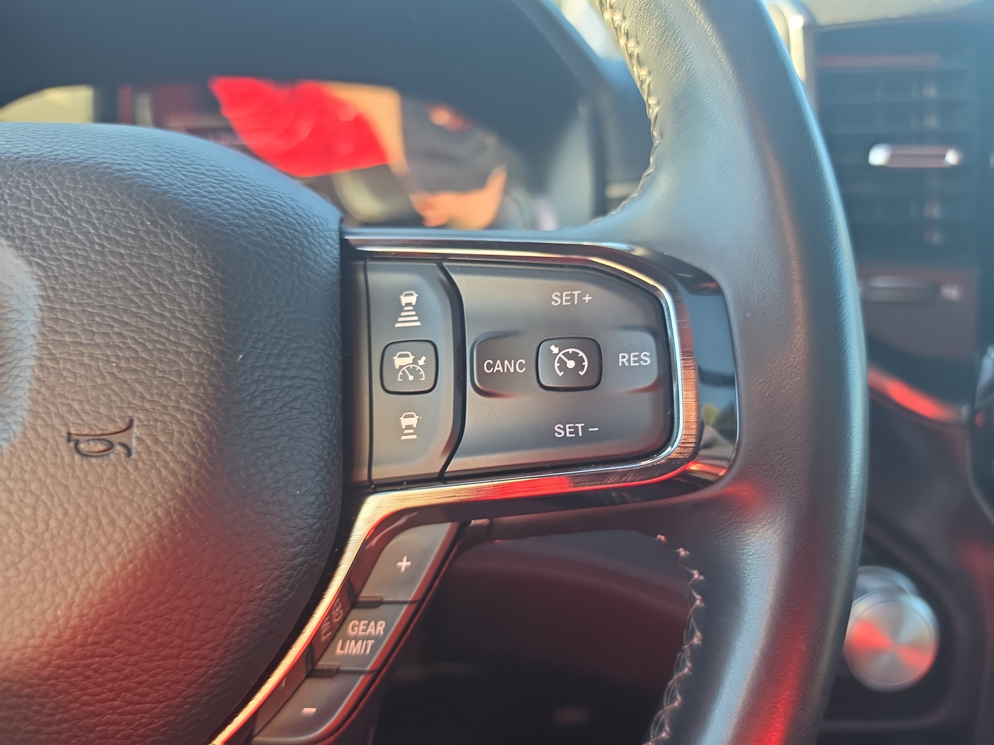 Used 2024 RAM 1500 Limited AWD/4WD image 23
