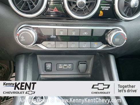 Used 2025 Nissan Sentra SV image 25