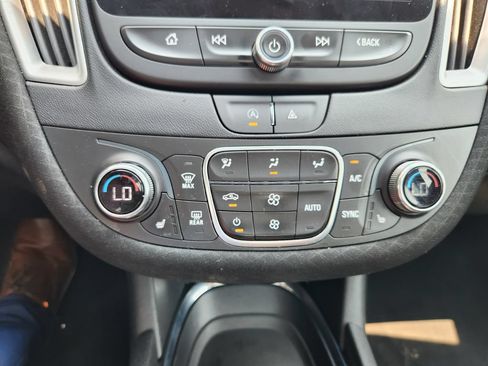 Used 2023 Chevrolet Malibu LT FWD image 27