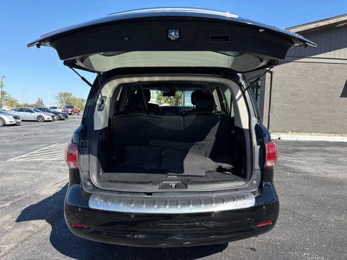Used 2017 INFINITI QX80 4WD image 10