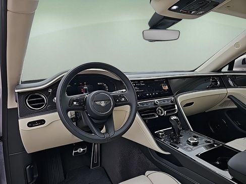 New 2025 Bentley Flying Spur Plug-In Hybrid image 39