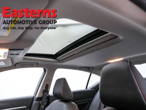 Used 2023 Nissan Altima 2.5 SR w/ SR Premium Package image 33