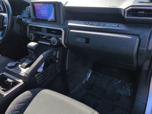 Certified 2026 Toyota Tacoma SR AWD/4WD image 29