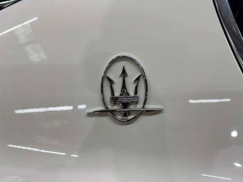 Used 2017 Maserati Levante S image 14