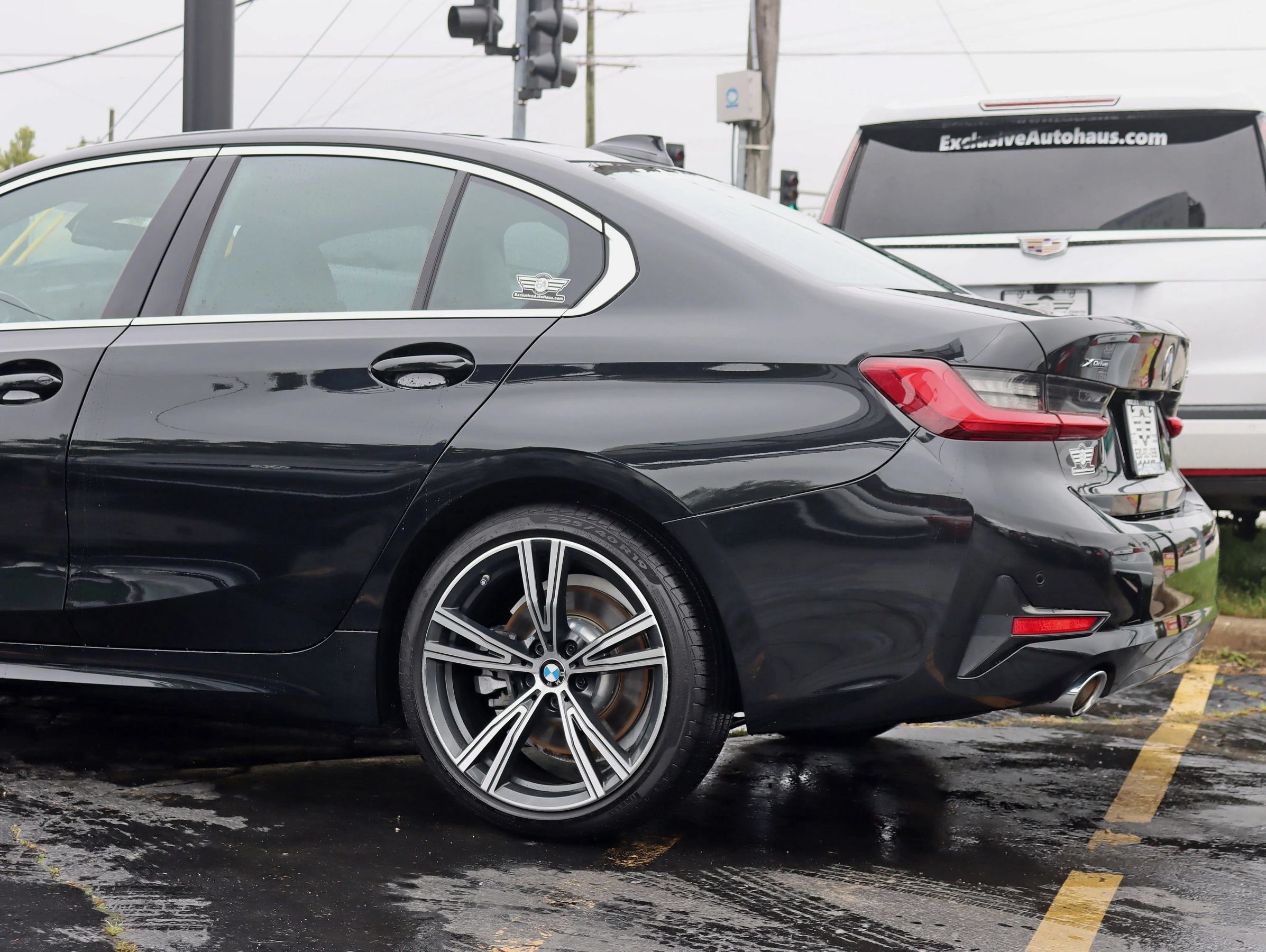 Used 2019 BMW 330i xDrive Sedan w/ Premium Package AWD/4WD image 11