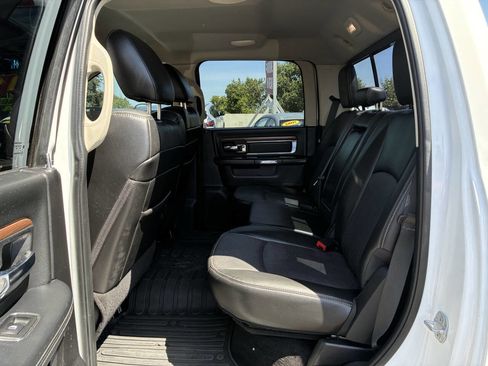 Used 2014 RAM 1500 Laramie w/ Convenience Group AWD/4WD image 4