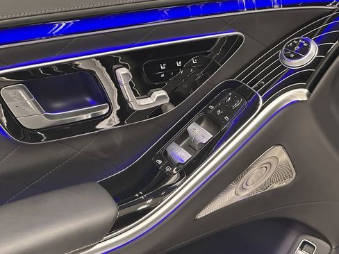 Certified 2024 Mercedes-Benz S 580 4MATIC Sedan image 11