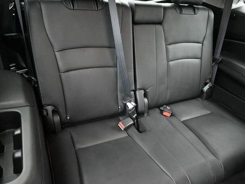 Used 2022 Honda Pilot Touring image 43