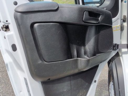Used 2025 RAM ProMaster 2500 w/ Convenience Group FWD image 28
