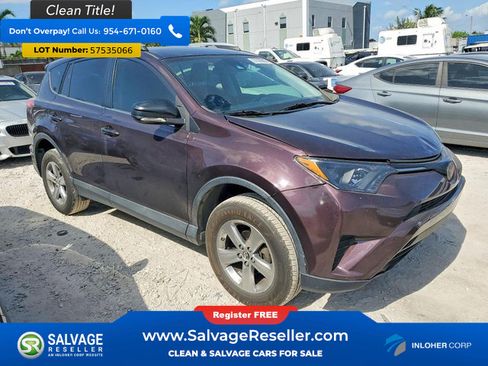 Used 2018 Toyota RAV4 LE FWD image 5