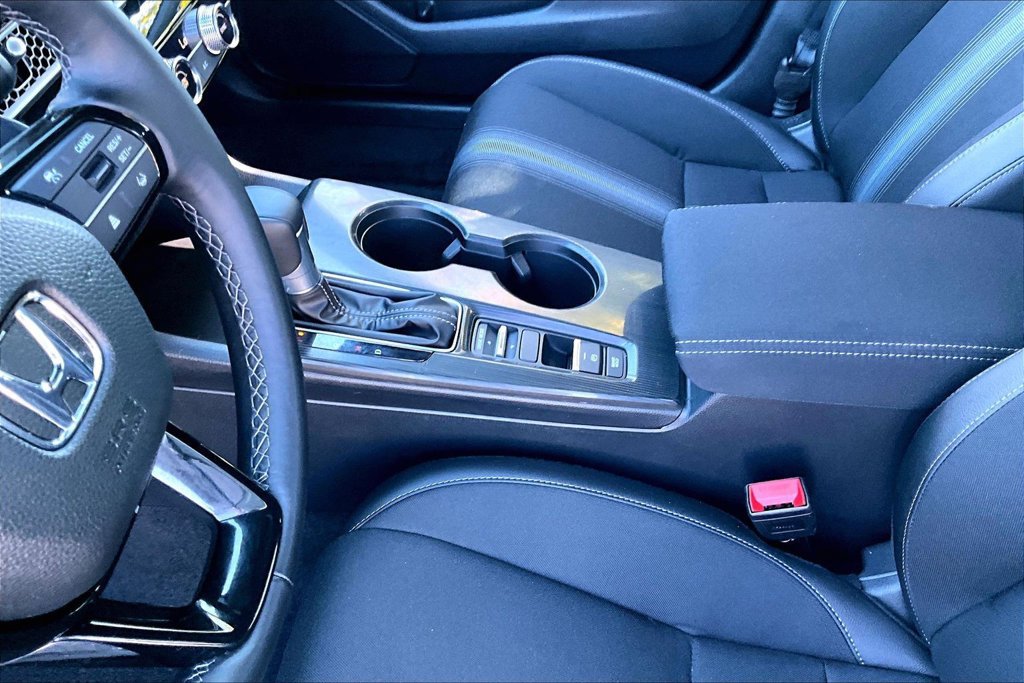 Certified 2025 Honda Civic Sport image 13