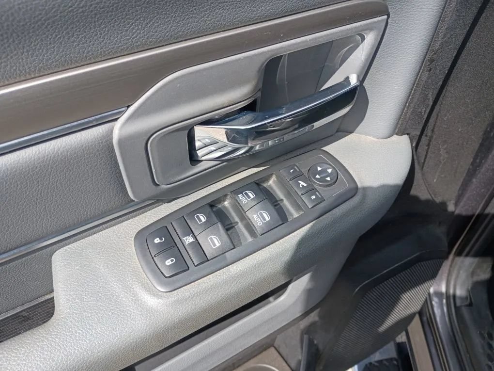 Used 2019 RAM 1500 Lone Star AWD/4WD image 10