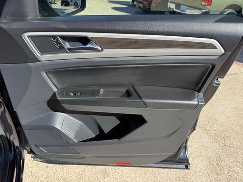 Used 2019 Volkswagen Atlas SE w/ Towing Package image 30