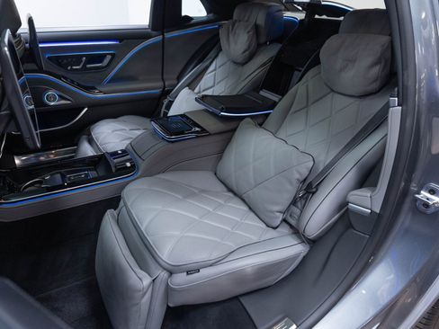 Used 2024 Mercedes-Benz Maybach S 680 4MATIC image 40