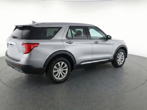 Used 2024 Ford Explorer Limited image 9