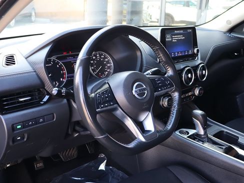 Used 2021 Nissan Sentra SV FWD image 39