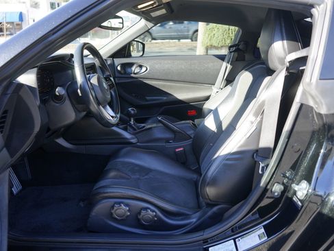 Used 2023 Nissan Z Performance w/ Floor Mat Package (L93) image 15