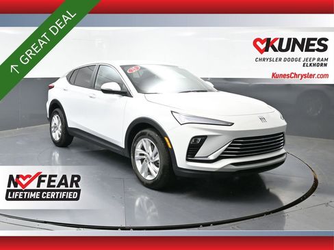 Used 2025 Buick Envista Preferred image 1