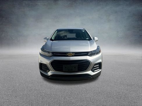 Used 2018 Chevrolet Trax LS FWD image 9