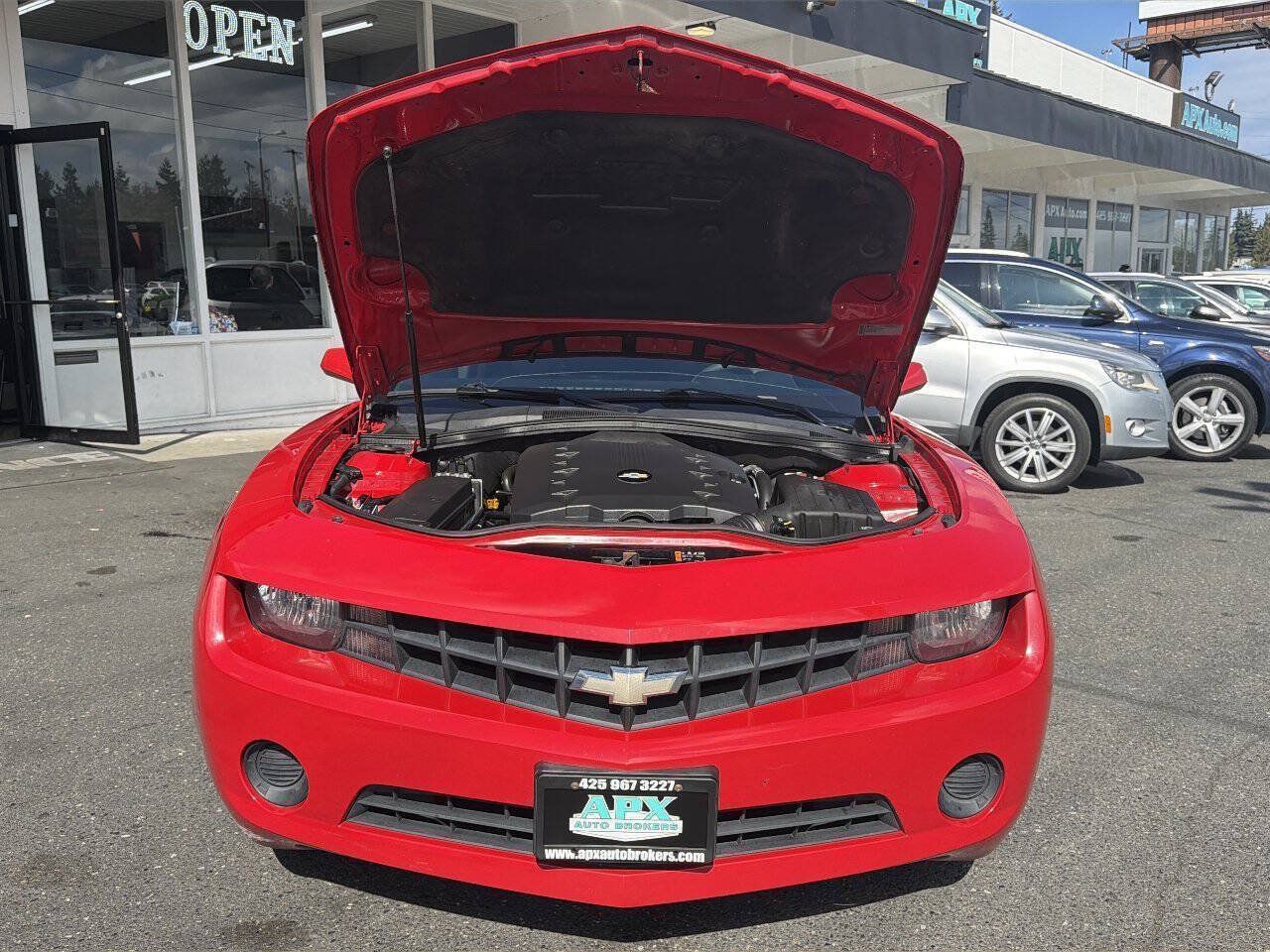 Used 2011 Chevrolet Camaro LS RWD image 10