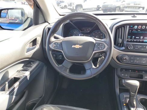 Used 2018 Chevrolet Colorado Z71 image 11