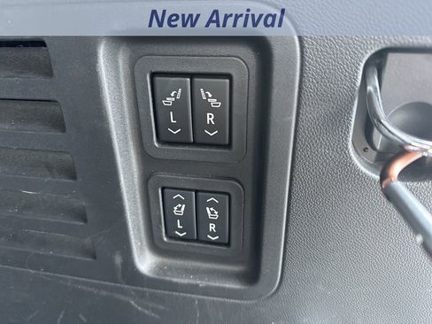 Certified 2024 Chevrolet Traverse RS image 13