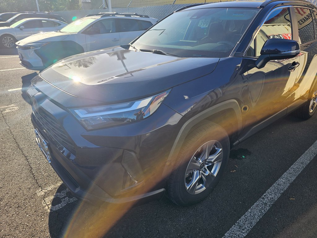 Used 2023 Toyota RAV4 XLE AWD/4WD image 1