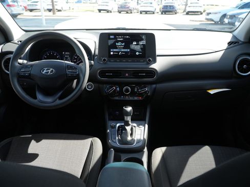 Used 2023 Hyundai Kona SEL image 18