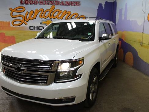 Used 2020 Chevrolet Suburban Premier AWD/4WD image 4