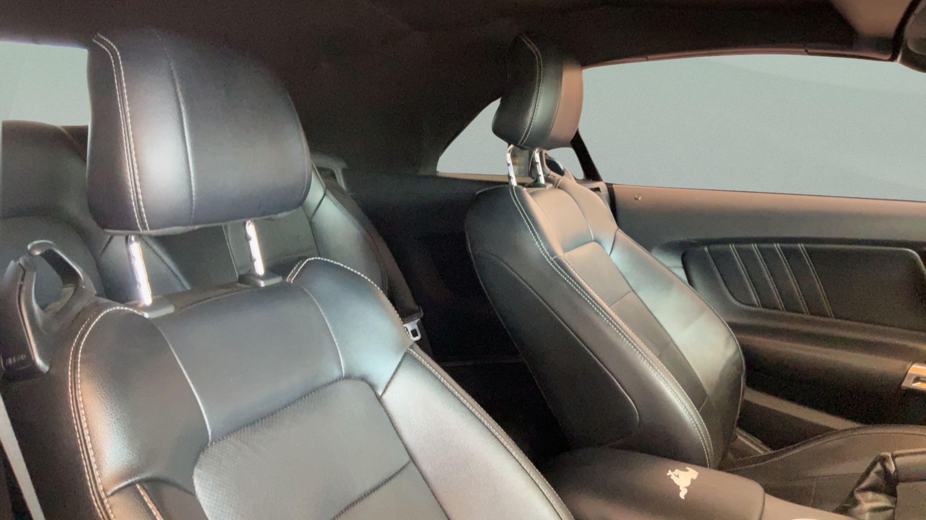 Used 2017 Ford Mustang Premium RWD image 28