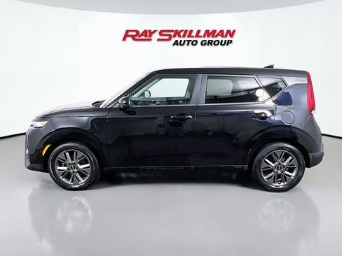 Used 2022 Kia Soul EX FWD image 4