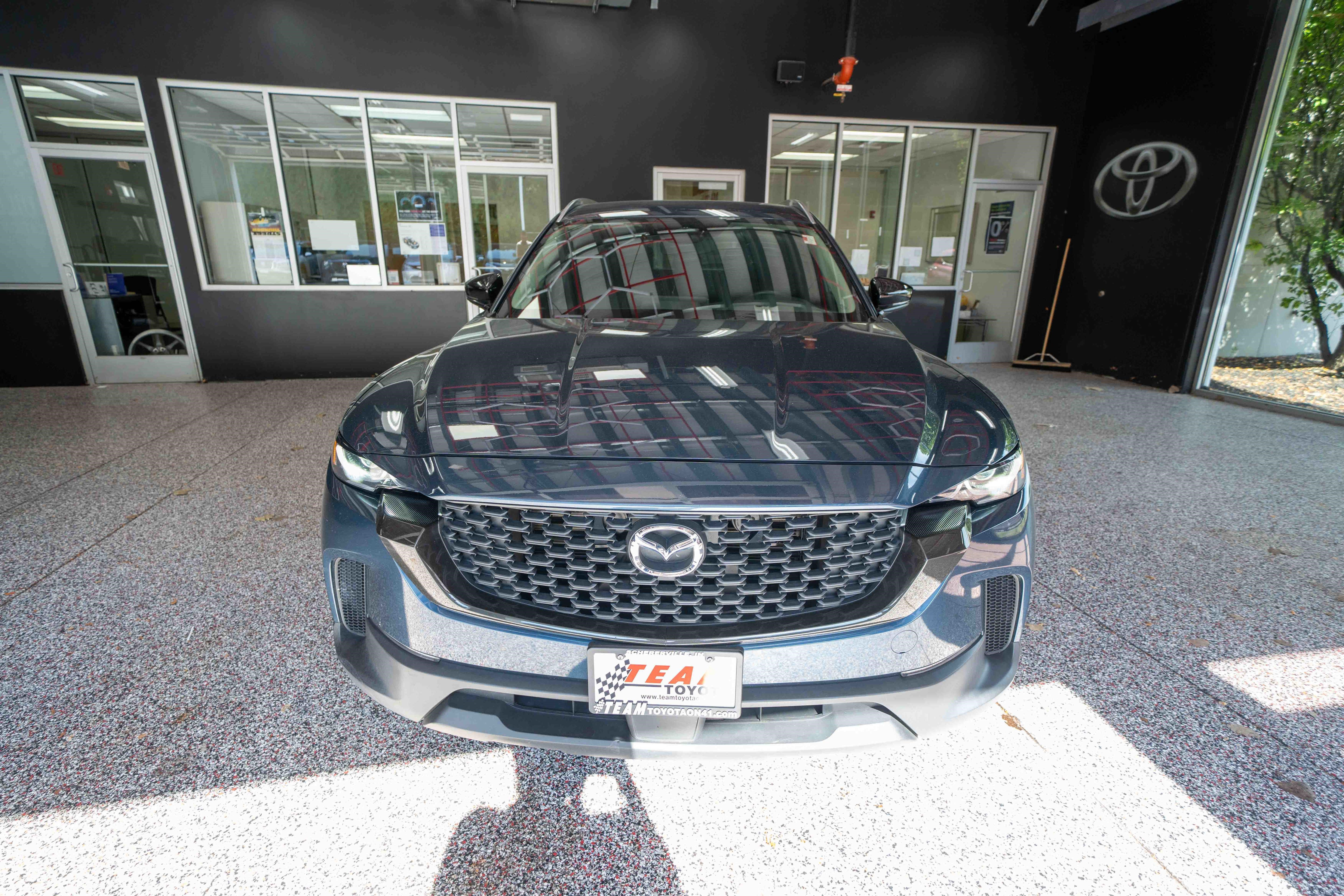Used 2025 MAZDA CX-50 AWD 2.5 S w/ Preferred Package image 6