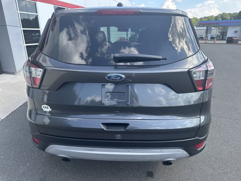 Used 2017 Ford Escape SE FWD image 7