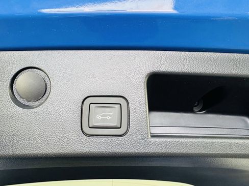 Used 2025 Chevrolet Equinox ACTIV w/ Safety and Technology Package image 31