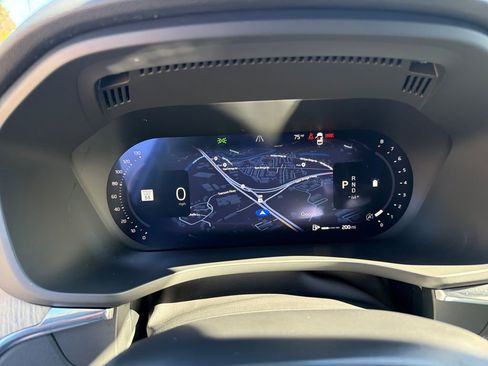 Used 2026 Volvo XC60 B5 Plus w/ Protection Package Premier image 19