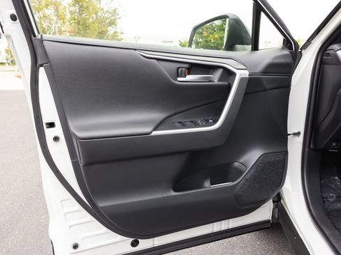 Certified 2020 Toyota RAV4 XSE w/ XSE Grade Weather Package AWD/4WD image 14