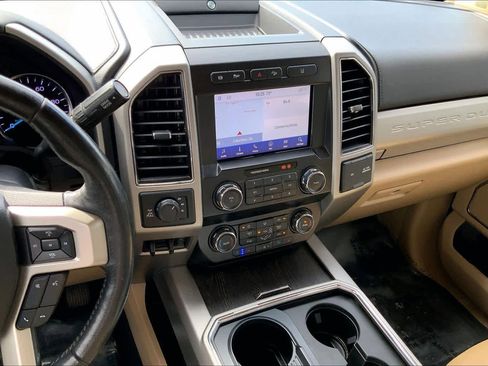 Used 2020 Ford F250 Lariat w/ Lariat Ultimate Package AWD/4WD image 7