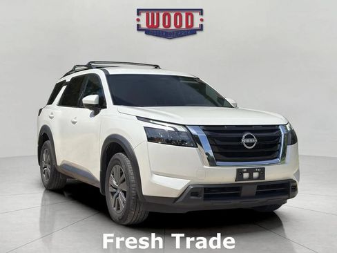 Used 2024 Nissan Pathfinder SV AWD/4WD image 1